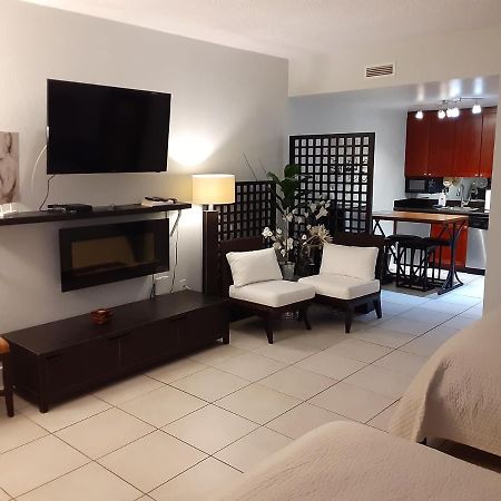 Riverview, Studio 507, Beach Steps Away!+Pool+Wifi Ръскин Екстериор снимка
