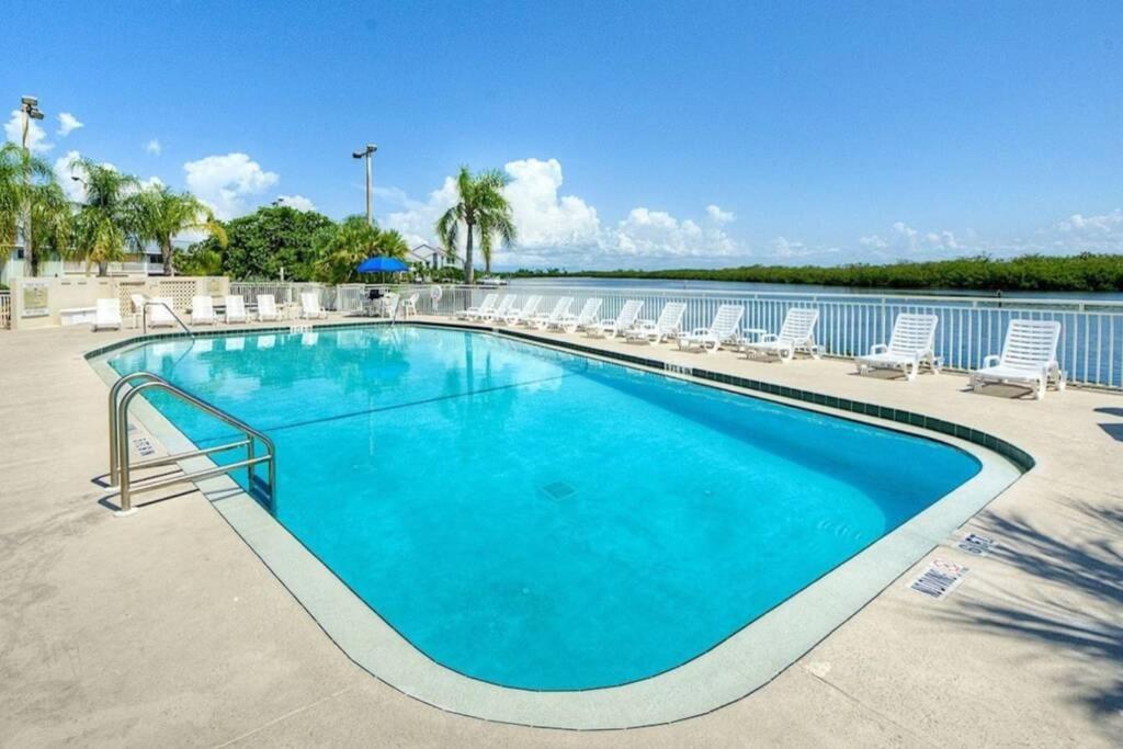 Riverview, Studio 507, Beach Steps Away!+Pool+Wifi Ръскин Екстериор снимка