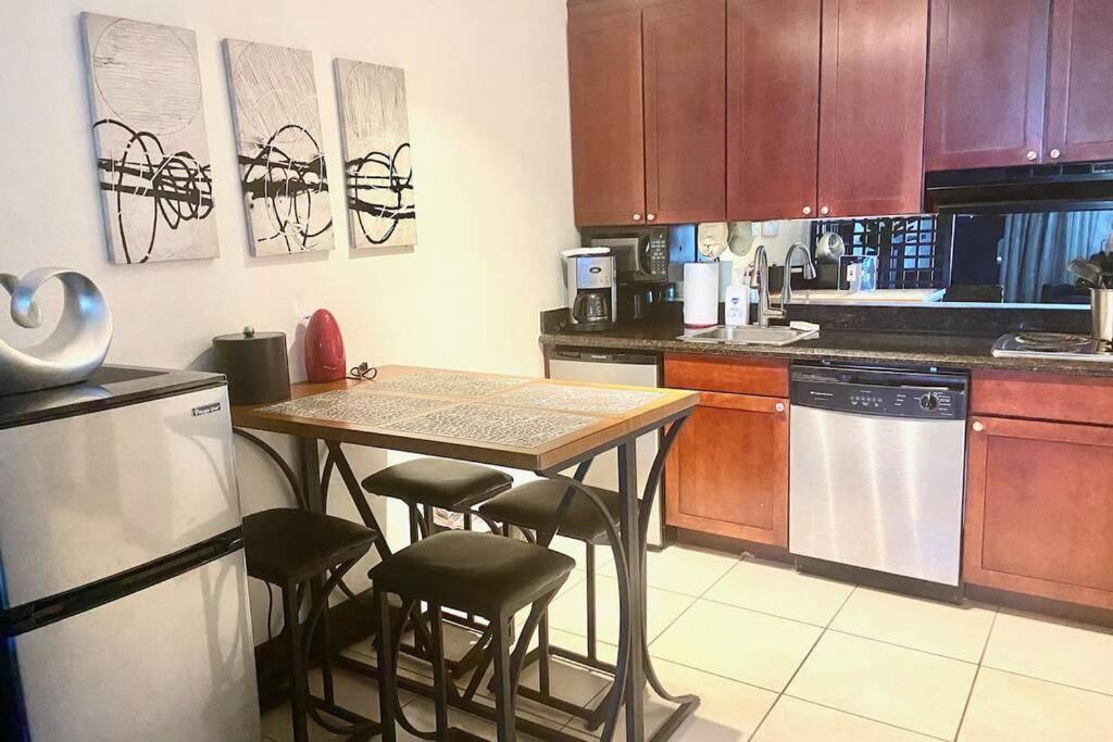 Riverview, Studio 507, Beach Steps Away!+Pool+Wifi Ръскин Екстериор снимка